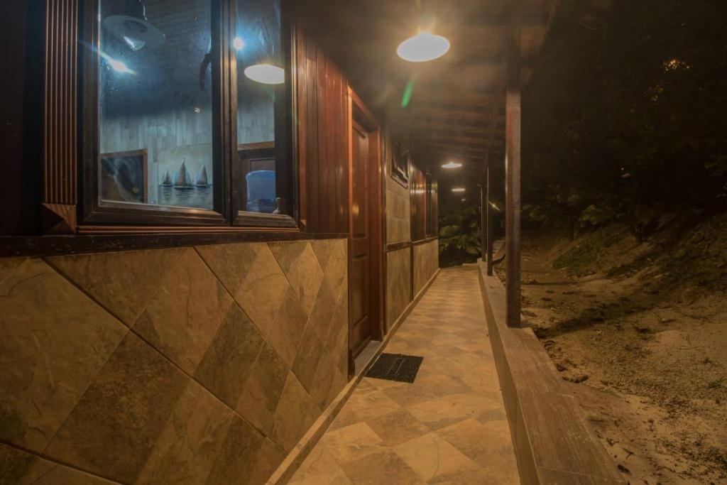De Serenity - Exclusive Jungle Retreat Seremban Buitenkant foto
